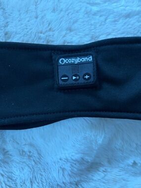 cozyband Bluetooth Sleep Headband in Black